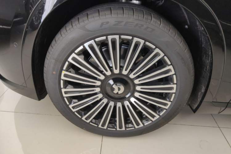 Used Nio ES8 2026 Model 6-seat Executive Luxury Edition Left Front Wheel Hub