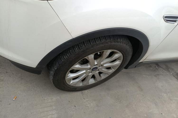 Used Ford Kuga 2015 1.5L GTDi Four-Wheel-Drive Elite Model
