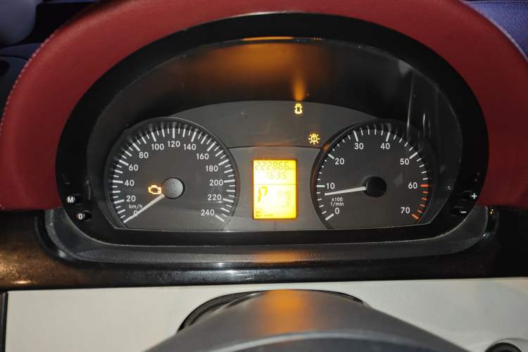 Used Mercedes-Benz Viano  Instrument Cluster