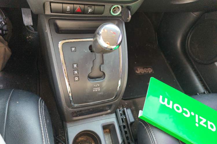 Used Jeep Compass 2015 2.0L two-wheel drive sport version