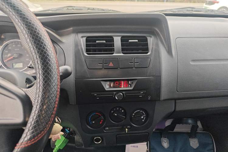 Used Dongfeng Xiaokang K07S 2022 1.3L High-Power Base Version Audio And AC Panel