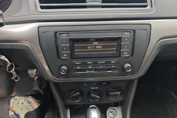 Used Volkswagen Lavida 2019 Lavida Start 1.5L Automatic Trendy Version China VI Standard
