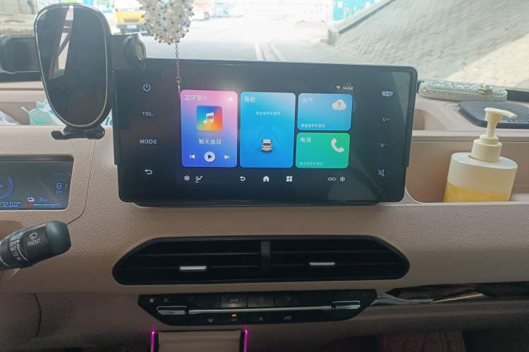 Used Geely Galaxy Panda 2023 Panda Mini 200km Endurance Bear Audio And AC Panel