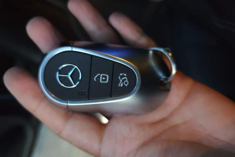 Used Mercedes-Benz EQE 2022 350 First Edition Special Version Vehicle Key