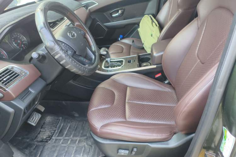 Used Land X7 2015 2.0T Panoramic Prestige Edition
