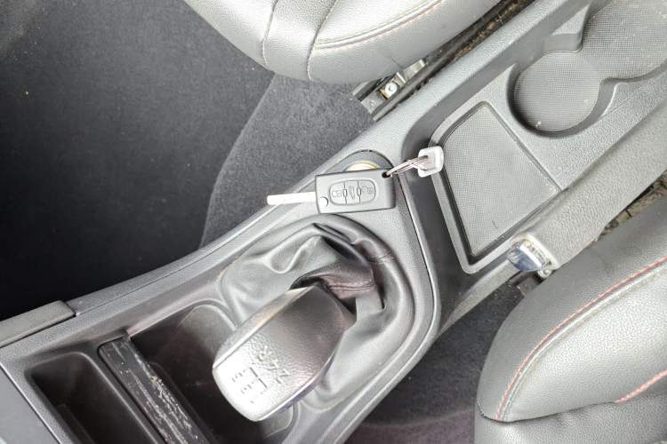 Used Peugeot 308 2014 Enjoy Edition Classic 1.6L Manual YouShang Model