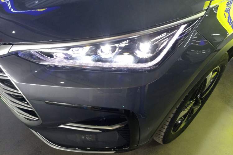 Used BYD Tang New Energy 2023 DM-i Champion Edition 112KM Prestige Model Left Front Headlight