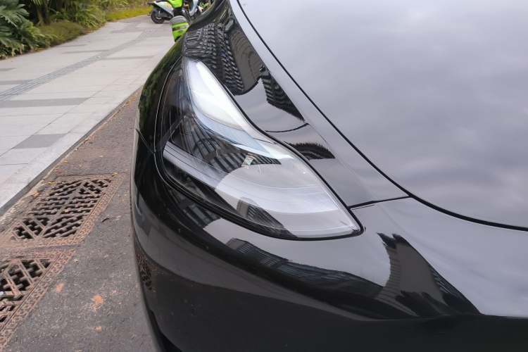 Used Tesla Model Y 2023 Rear-Wheel-Drive Version