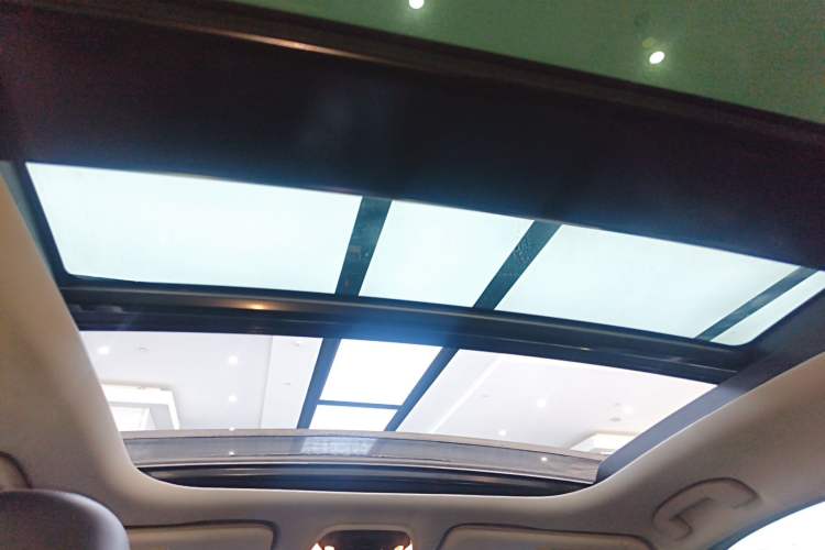 Used Infiniti QX50 2018 2.0T Two-Wheel Drive Fashion Edition Headliner