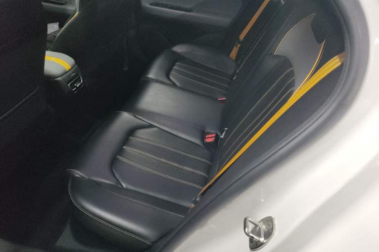 Used GAC Trumpchi EMPOW 2021 270T DCT J11 Version Left Rear Seat