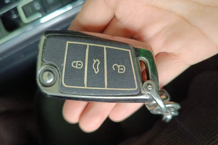 Used Volkswagen Passat 2017 330TSI DSG Luxury Edition Vehicle Key