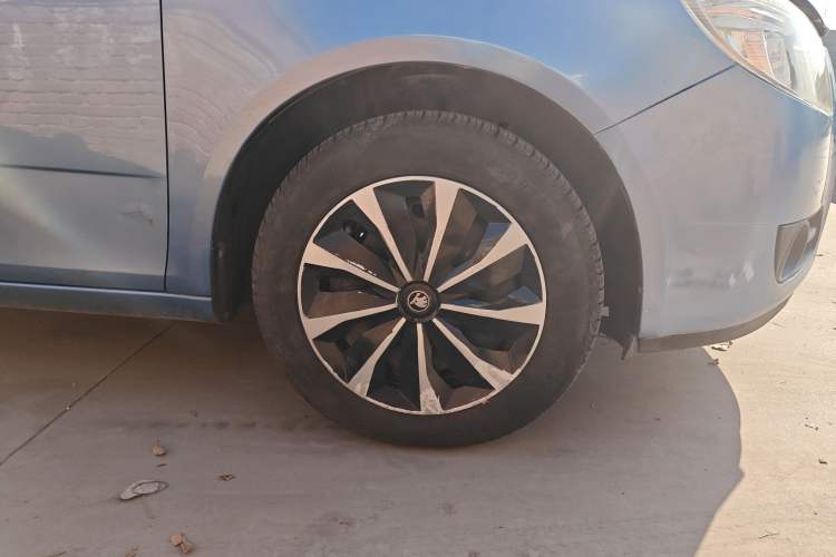 Used Skoda Fabia 2011 1.4L Automatic Crystal Edition