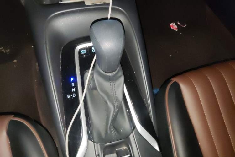 Used Toyota Corolla 2023 1.8L Smart Electric Hybrid Dual-Motor Pioneer Edition Gear Lever