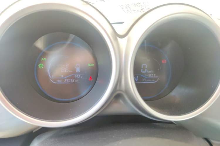 Used ORA Black Cat 2022 Updated Version 301 km Cute Pet Edition Lithium Iron Phosphate