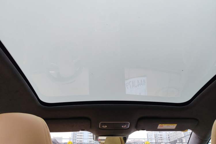 Used Hima Luxeed R7 2024 All-Electric 667 km Max
