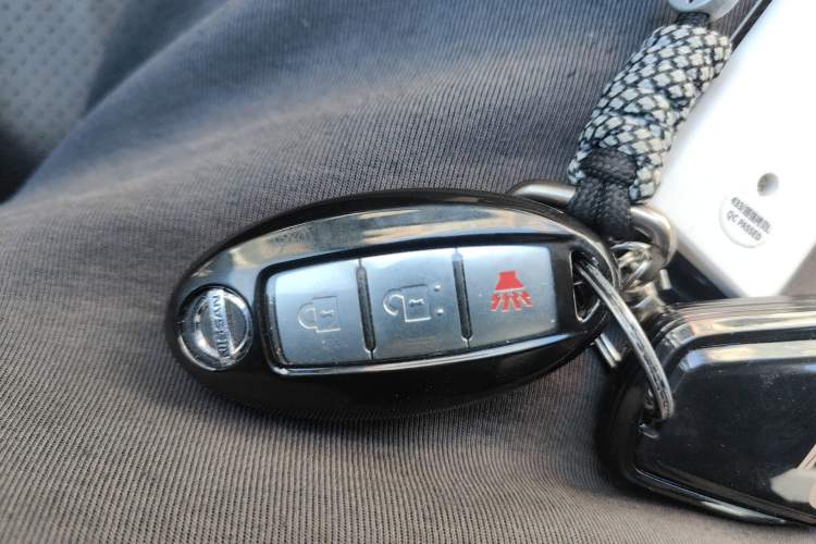 Used Nissan Qashqai 2011 2.0 XV Lea CVT 2WD Vehicle Key