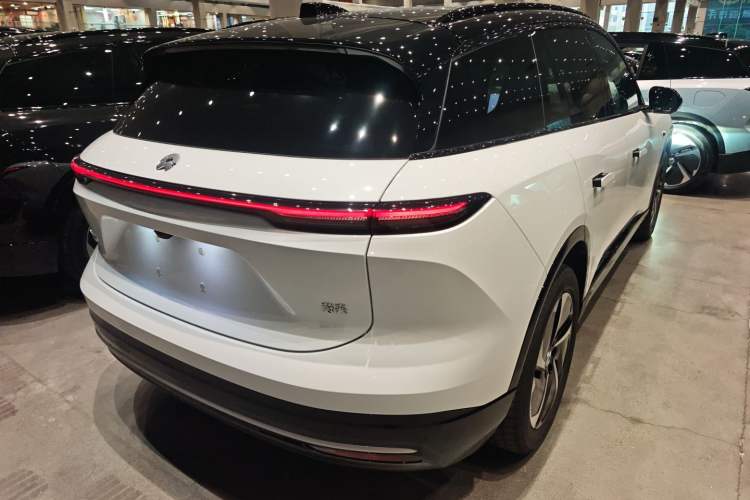 Used Nio ES6 2025 75 kWh Rear Right 45 Deg