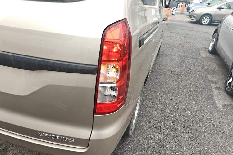 Used Wuling Hongguang V 2021 1.5L Jingqu Version LAR