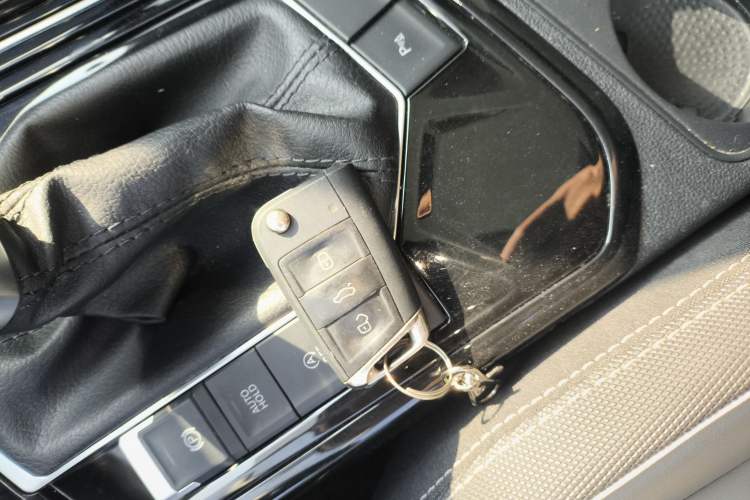 Used Volkswagen Tayron 2023 300TSI Two-Wheel-Drive Luxury Plus Advanced Edition