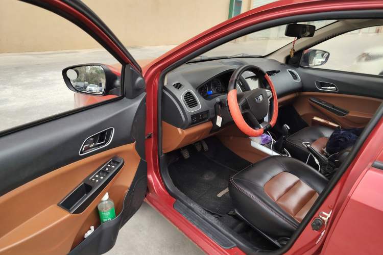 Used Geely Auto Diamond 2016 1.5L Manual Entry-Level Trim Driver Seat