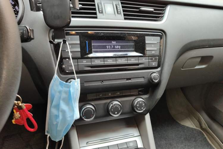 Used Skoda Octavia 2015 1.6L Manual Yijie Edition