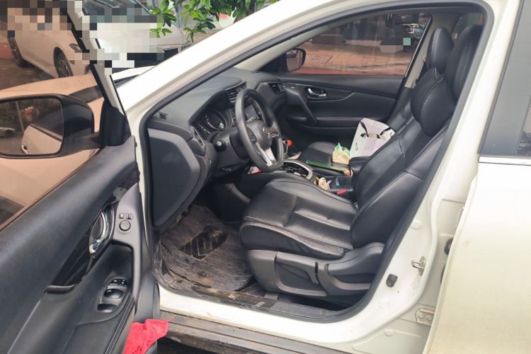 Used Nissan X-Trail 2017 2.0L CVT Comfort Edition 2WD Interior 3