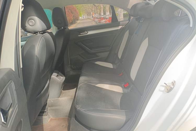 Used Volkswagen Lamando 2019 230TSI DSG Fashion Edition China V Standard
