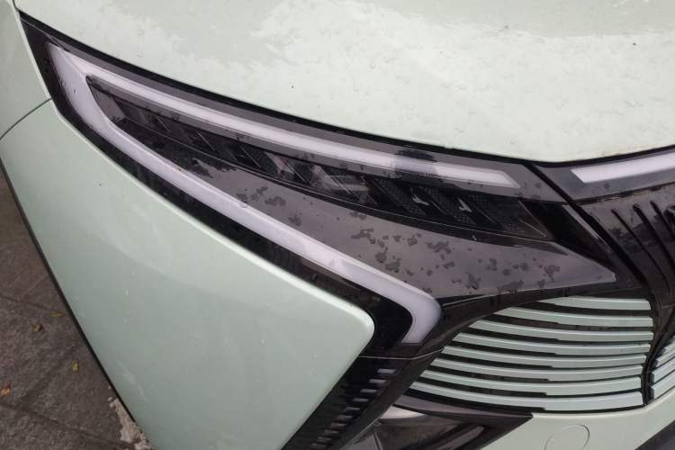 Used Cowin Kunlun 2024 Kunlun iHD 150km Horizon Edition Right Front Headlight