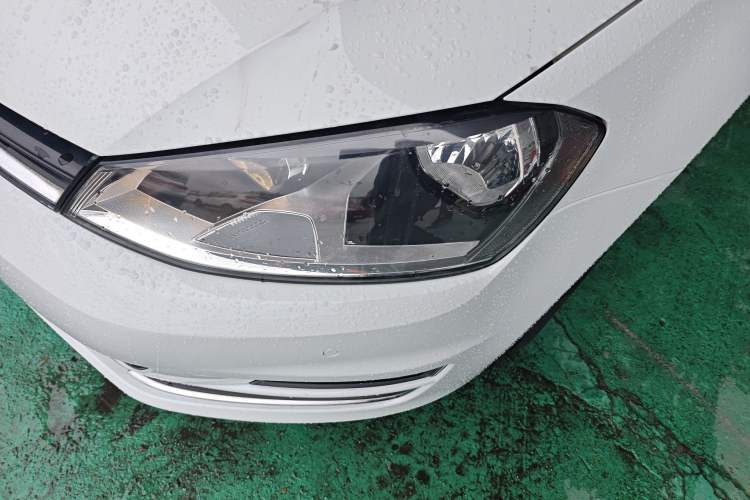 Used Volkswagen Golf 2017 230TSI Automatic Comfort Edition – Celebrating Milestone of One Million Units