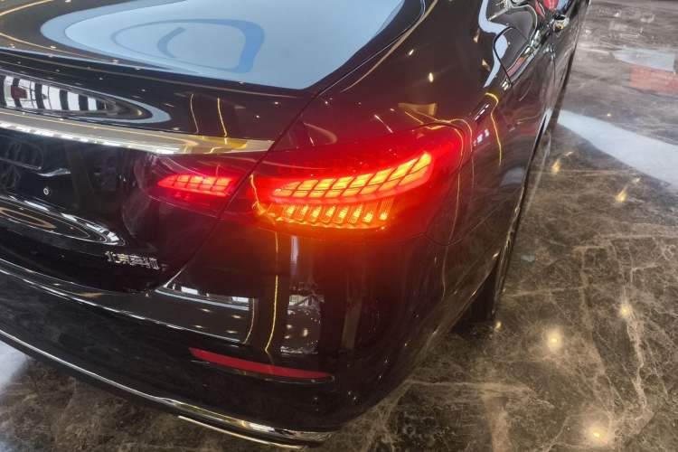 Used Mercedes-Benz E-Class 2021 Facelift E 260 L