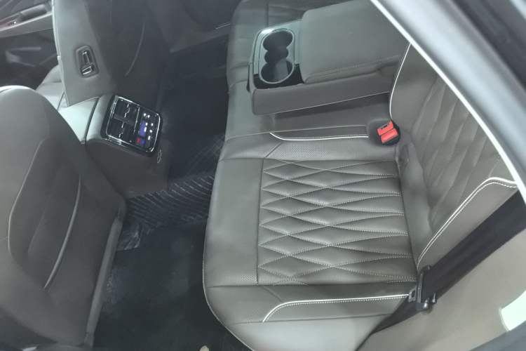 Used Volkswagen Passat 2019 330TSI Luxury Edition China V Standard
