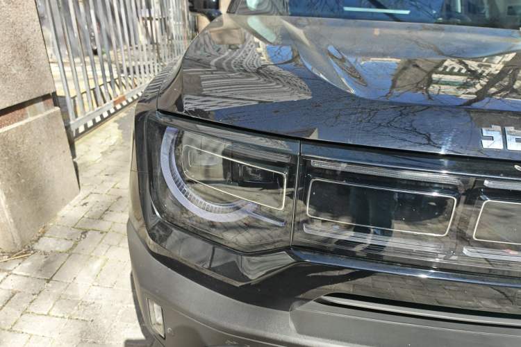 Used BAIC Off-Road BJ30 2024 1.5T Magic Electric Drive Advanced Version Right Front Headlight