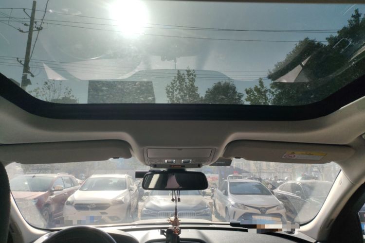 Used Jaguar F-PACE 2018 2.0T Two-Wheel Drive Urban Deluxe Edition