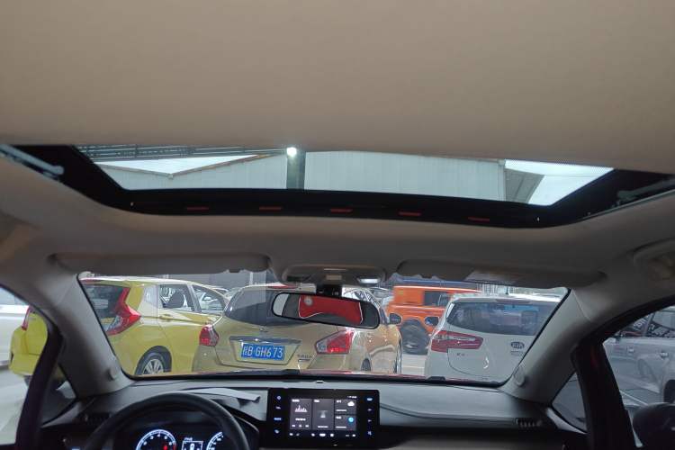 Used Geely Auto Vision X3 2021 PRO 1.5L CVT Deluxe Model
