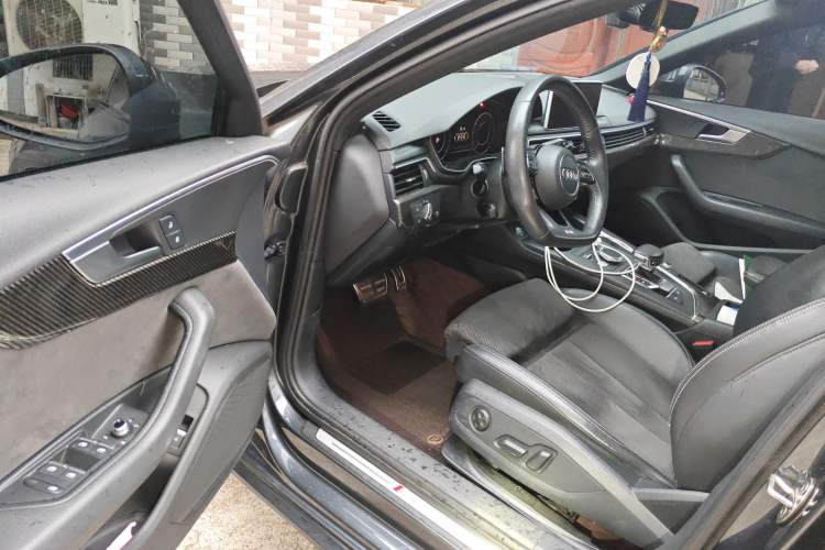 Used Audi A4 2020 Avant Futurist 40 TFSI Luxury Dynamic Model