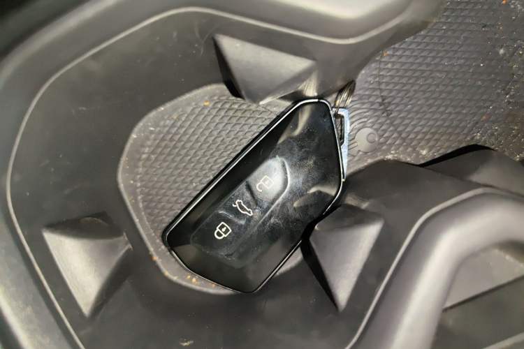 Used Volkswagen ID.7 VIZZION 2024 AIR model Vehicle Key