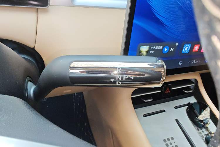 Used Landian E5 PLUS 2025 165 km Long-Range Travel & Comfort Edition 7 Seats