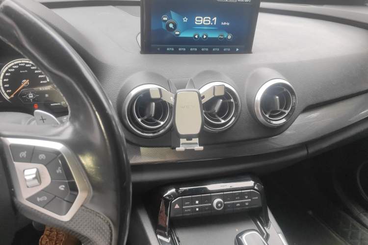 Used Wey VV7 2017 2.0T Ultra-Luxury Version
