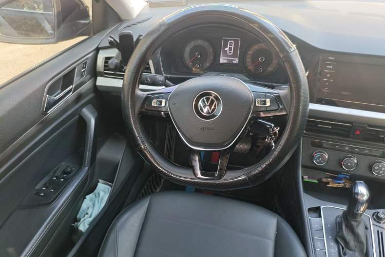 Used Volkswagen Lavida 2021 1.5L Automatic Comfort Edition Steering Wheel