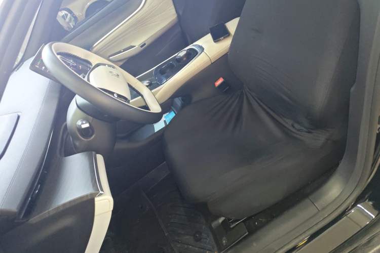 Used CHANGAN NEVO A07 2025 All-Electric "True Fragrance" Edition 710-Mile Long-Range Version Left Front Seat