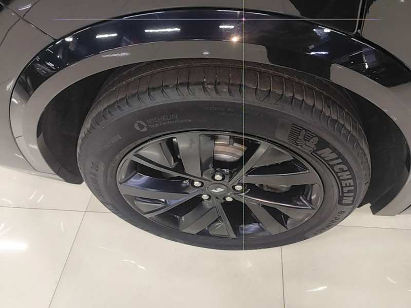 Used Li Auto L8 2023 Pro Model — 25