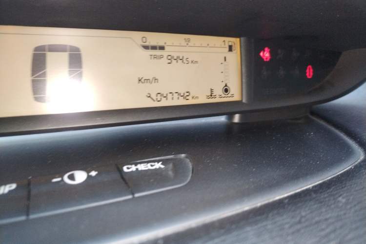 Used Citroen C-Quatre 2009 Sedan 1.6L Manual Fashion Edition
