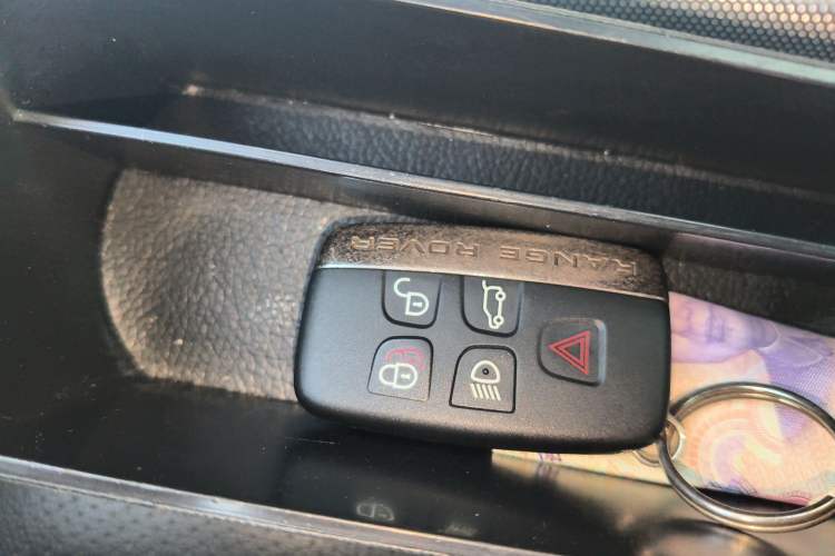 Used Land Rover Range Evoque 2014 2.0T 5-Door Ignite Edition
