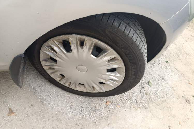 Used Ford Fiesta 2013 Sedan 1.5L Manual Fashion Edition Right Front Wheel Hub