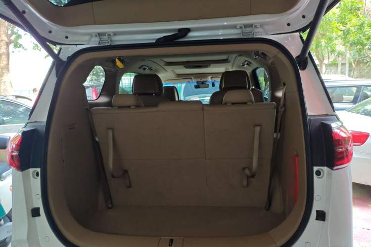 Used Buick GL8 2020 ES Land Cruiser 653T Luxury Model Trunk