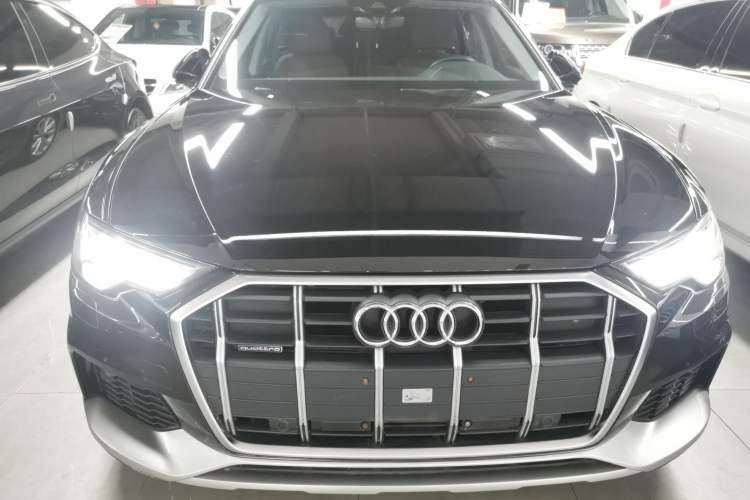 Used Audi A6 2020 allroad quattro Explorer 55 TFSI Prestige Off-Road Model

