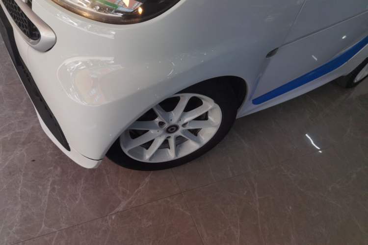 Used smart fortwo 2014 1.0 MHD Midnight Purple Limited Edition
