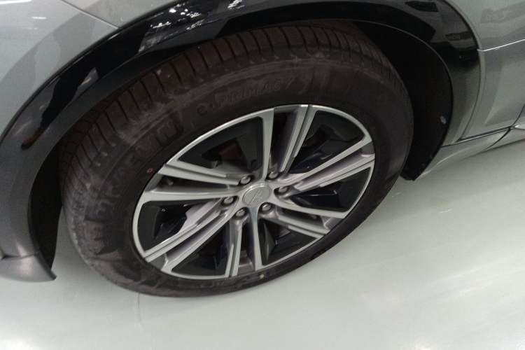 Used Cadillac LYRIQ 2022 Rear-Drive Long-Range Luxury Edition
