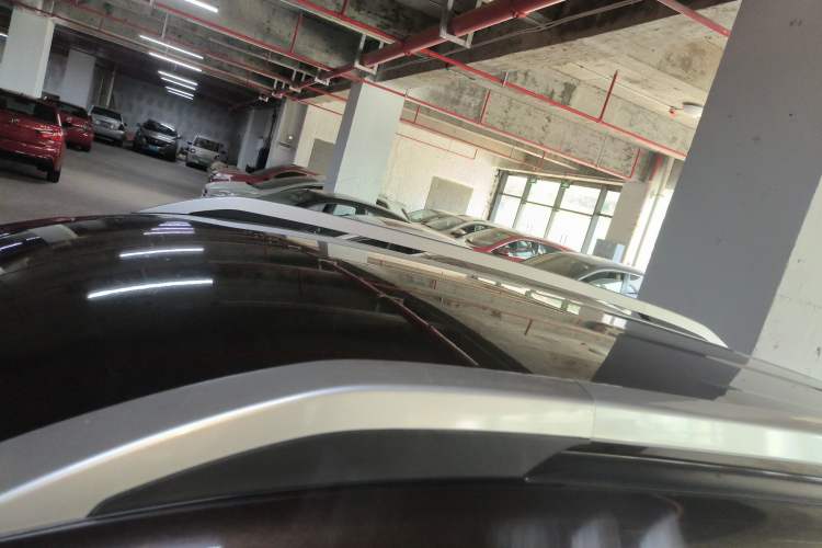 Used Dongfeng Aeolus AX7 2015 2.0L Manual Zhiyue Model Roof