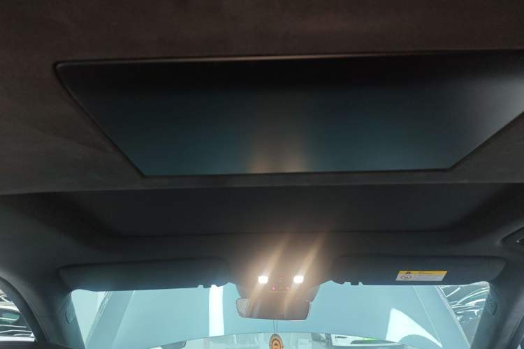 Used ONVO Luxeed L90 2025 Model—Max Six-Seater Version